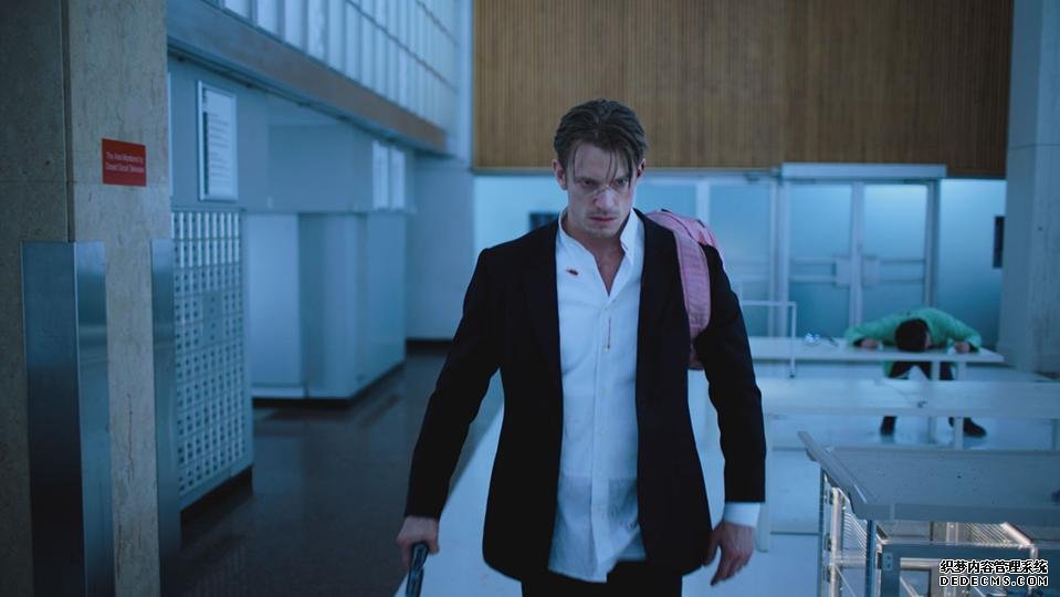 蓝冠代理:随着Netflix取消其最佳科幻剧,“碳变”的真正死亡来临