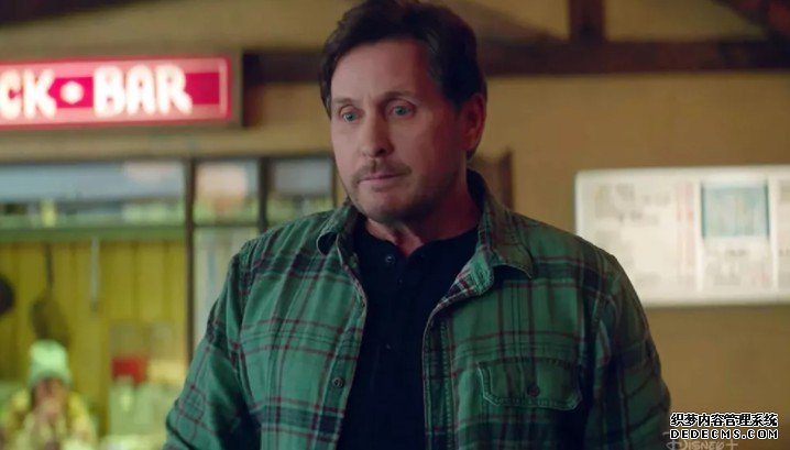 蓝冠怎么样:《冰球小子》:迪士尼电视系列片《无敌大鸭》首个预告片发出嘎嘎声