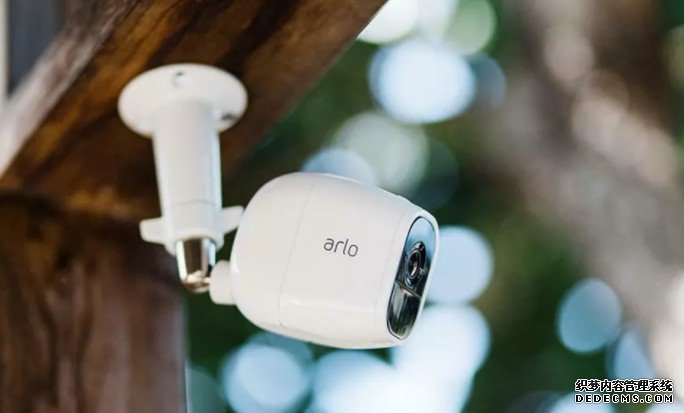 蓝冠测速:确保你的家和你的预算与折扣翻新Arlo相机