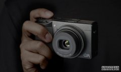 <b>蓝冠官网理光推出改用等效 40mm f/2.8 镜头的 GR IIIx</b>