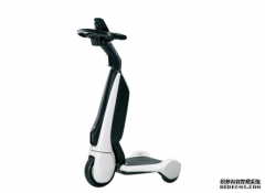 <b>蓝冠官网丰田推出易用、小巧站立式电动三轮车 C+walk</b>