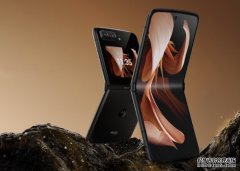 <b>Moto 最新的 Razr 2022 折叠机终于用蓝冠测速上了旗舰晶片</b>