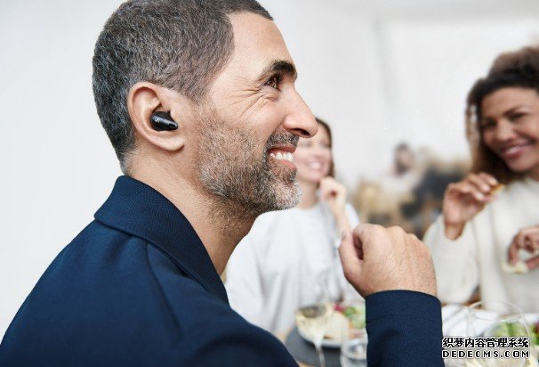 Sennheiser Conversation 蓝冠线路测试Clear Plus 是一款伪装成真・无线耳机的助听器