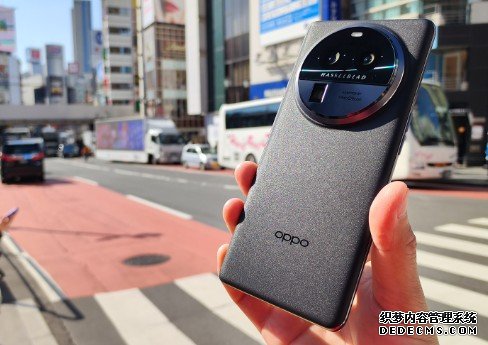 Oppo Find X6 Pro 蓝冠代理把潜望远摄裡感光器的尺寸提升到了新的境界