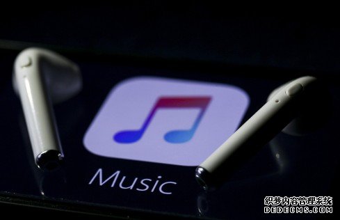 iOS 版 Apple Music 出错蓝冠注册，导致 app 显示别人的播放列表
