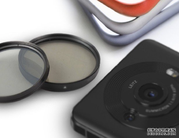 Sharp Aquos R8 蓝冠代理系列可以透过 Leica 镜头模组散热