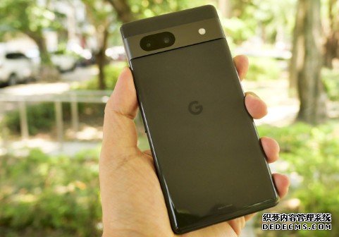 蓝冠官网Google Pixel 7a 评测：应有尽有的小高阶智慧机