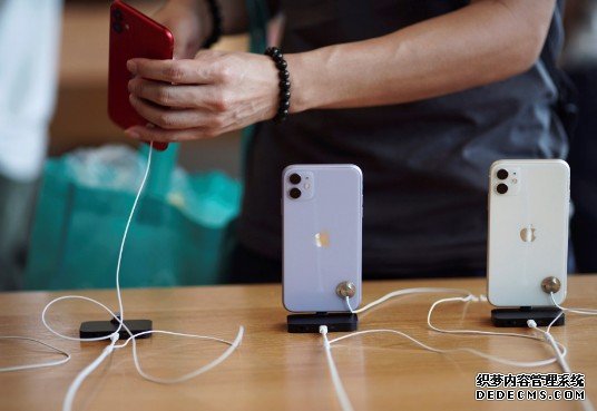 苹果在 2022 年否决了 1,679,694 件 App Store 蓝冠注册的 app 申请