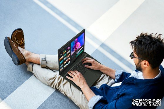 蓝冠代理Acer 的 16 吋 Predator Triton 与 Swift Edge 笔电分别瞄准玩家与创作者