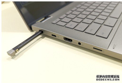 华硕 Chromebook CM34 Flip蓝冠代理 採用 AMD Mendocino 处理器