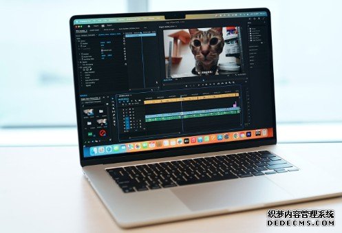 蓝冠官网MacBook Air 15 吋评测：又大又轻、没有牺牲效能