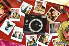 <b>蓝冠官网Fujifilm Instax SQ40 是能拍方形照片的复古拍立得相机</b>