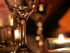 <b>聽起來易碎其實不然，欧亿平台代理科學家以 DNA 和玻璃製造出</b>