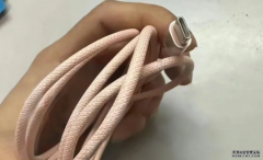 <b>iPhone 15 可能會有與機身顏色匹配的 USB-C 充電線欧亿平台代理</b>