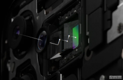 <b>iPhone 15 Pro Max 目前獨享的「四連反射稜鏡」沐鸣在线登录遠攝相</b>