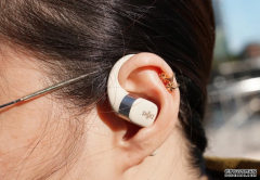 <b>IDC：中國開放式耳機市場在 2023 年 Q2 增長明顯沐鸣平台</b>