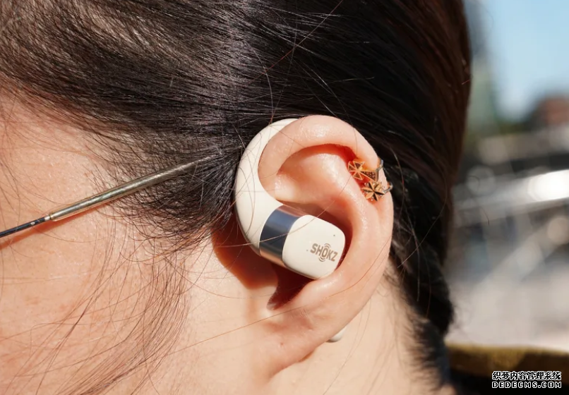 IDC：中國開放式耳機市場在 2023 年 Q2 增長明顯沐鸣平台